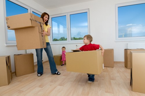 Careful fragile item packing service in Morden